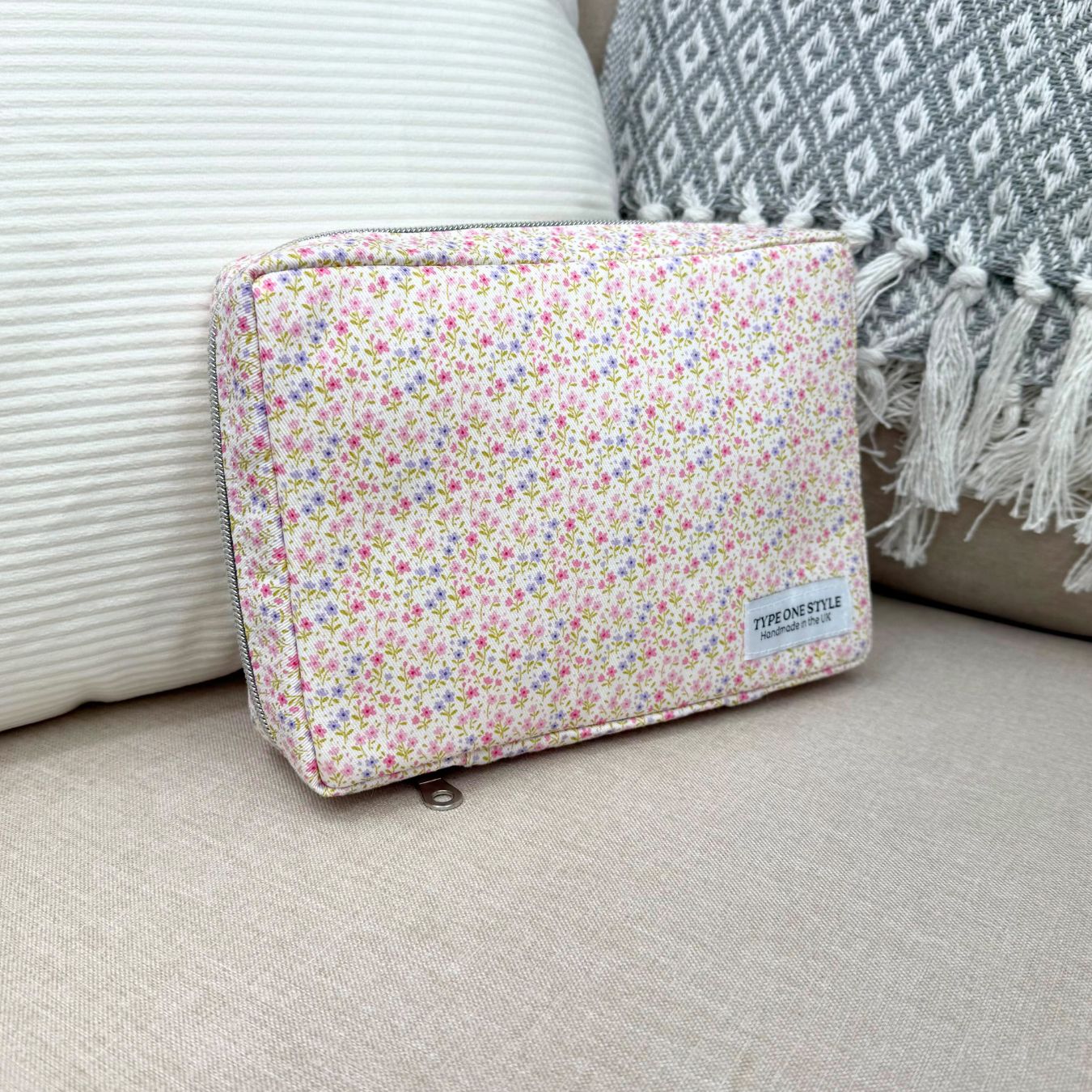 Luxury T1D Essentials Bags for Cute Meadow diabetes supplies and insulin pumps