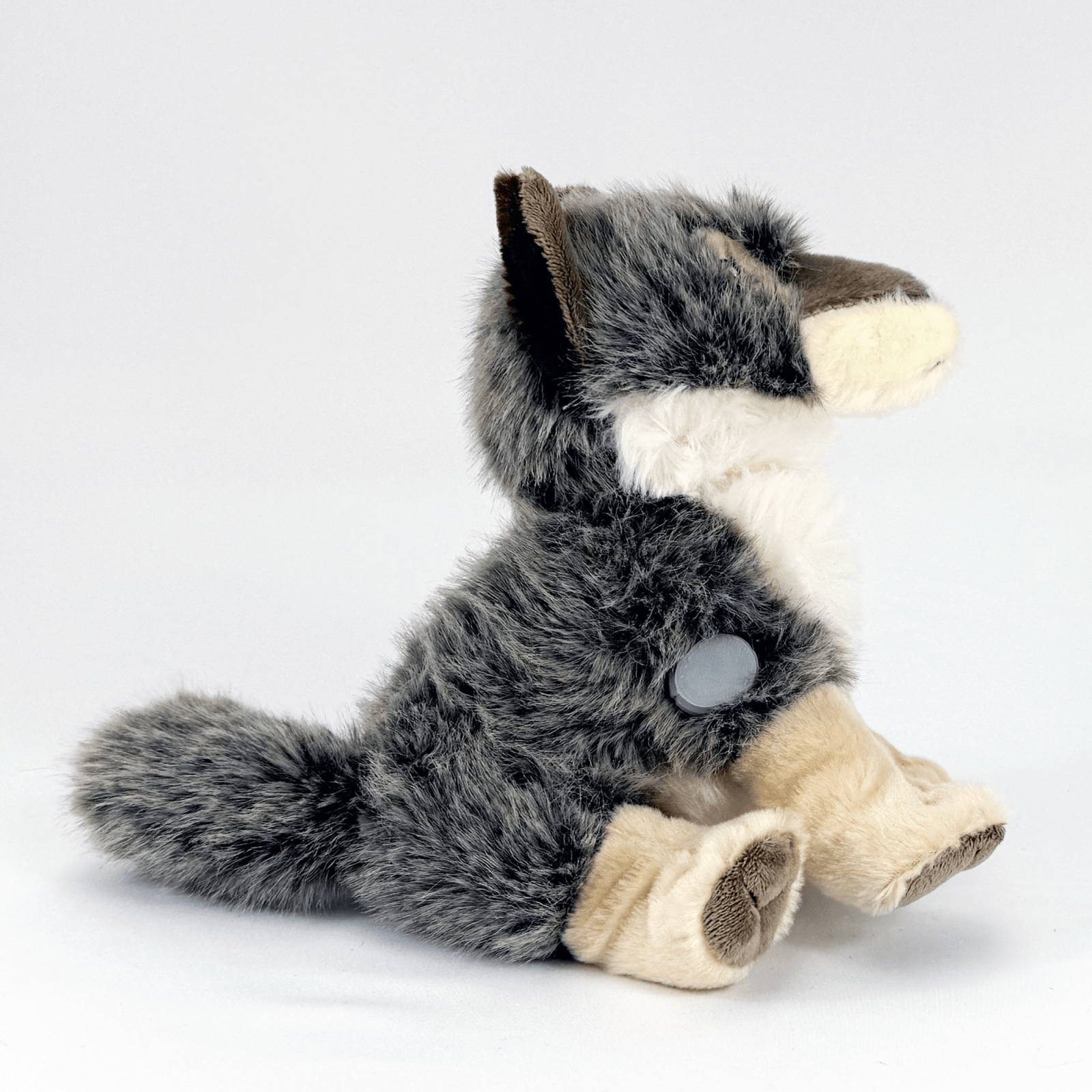 Wilbur the Wolf for Small diabetes supplies and insulin pumps