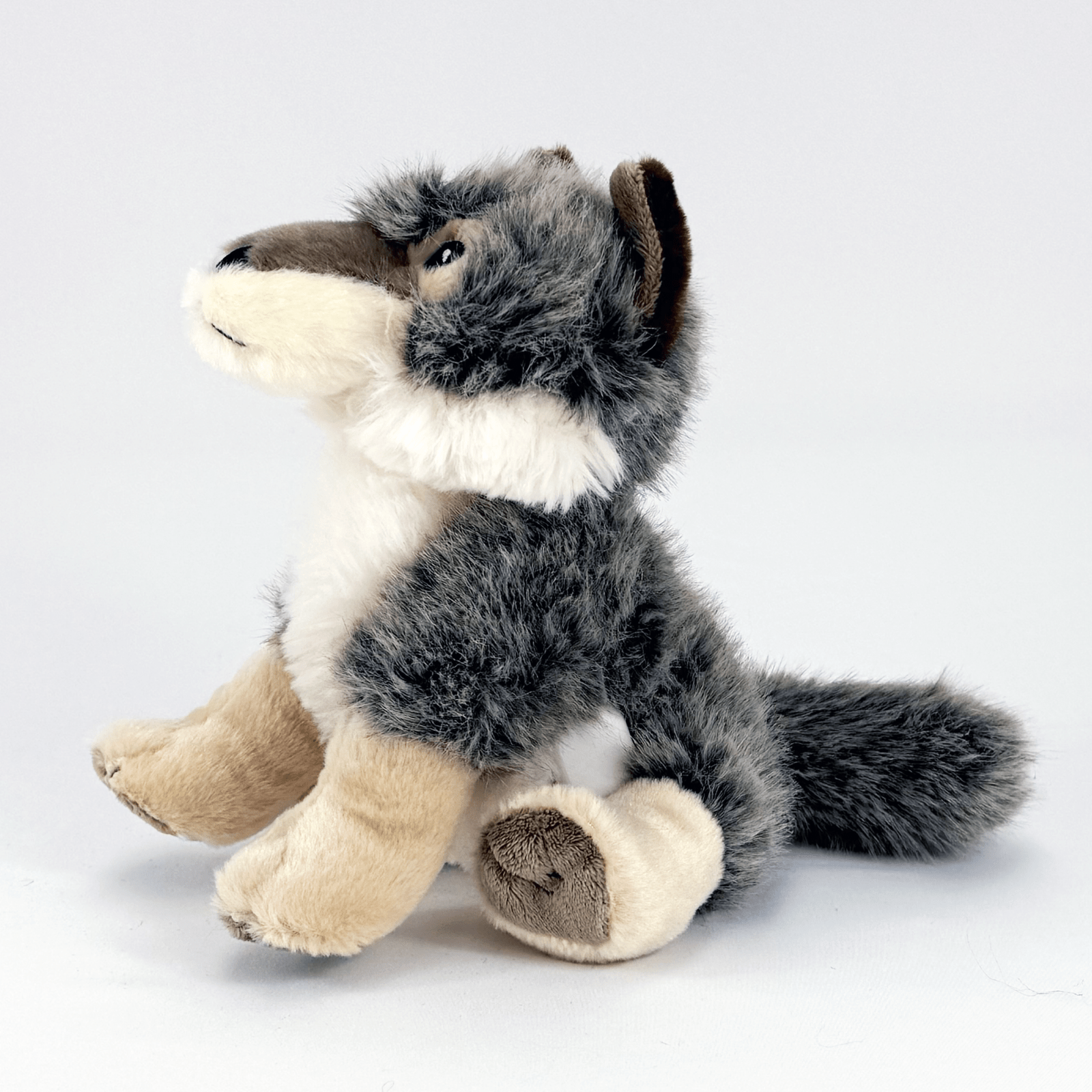 Wilbur the Wolf for Small diabetes supplies and insulin pumps