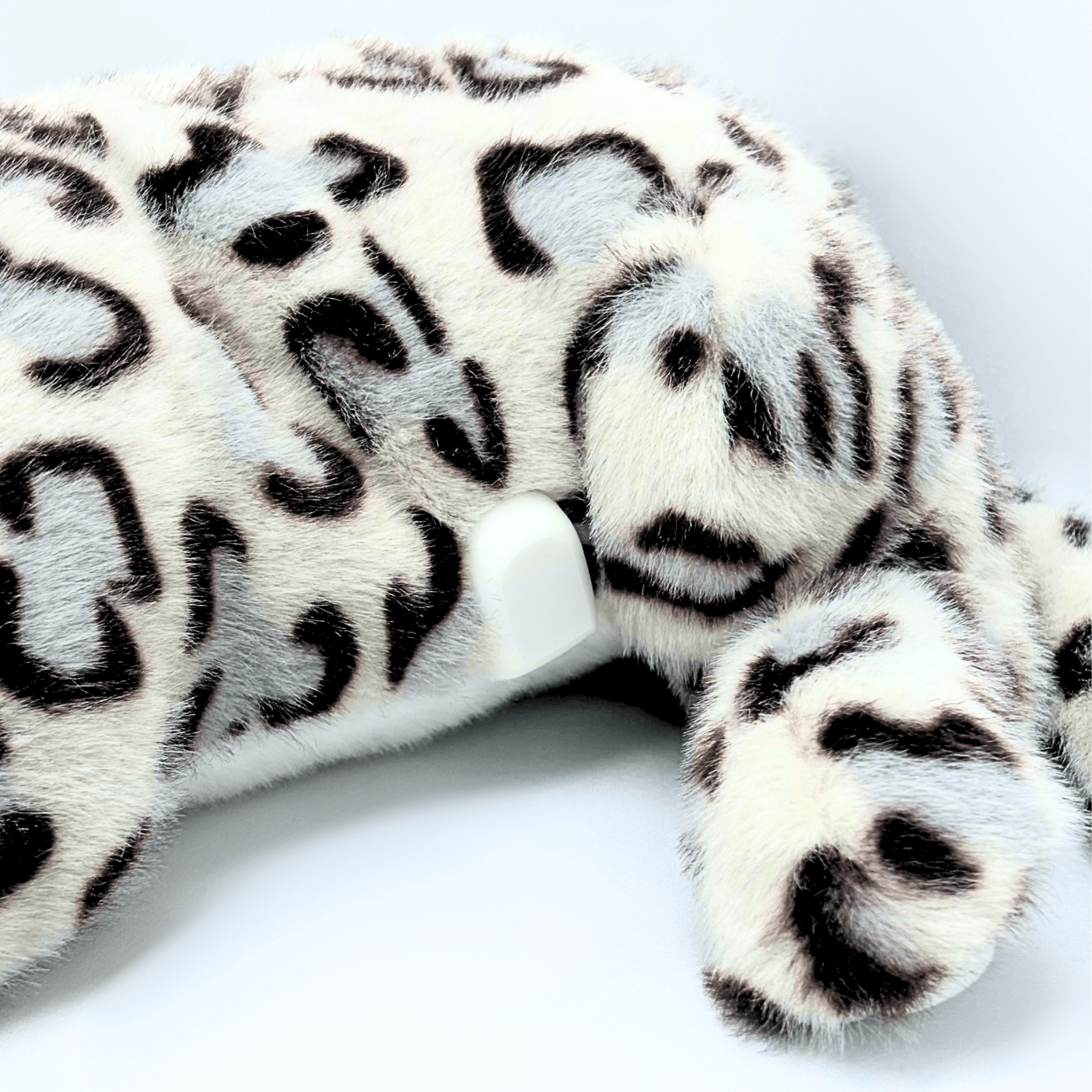 Luna the Leopard for Freestyle Libre 2 diabetes supplies and insulin pumps