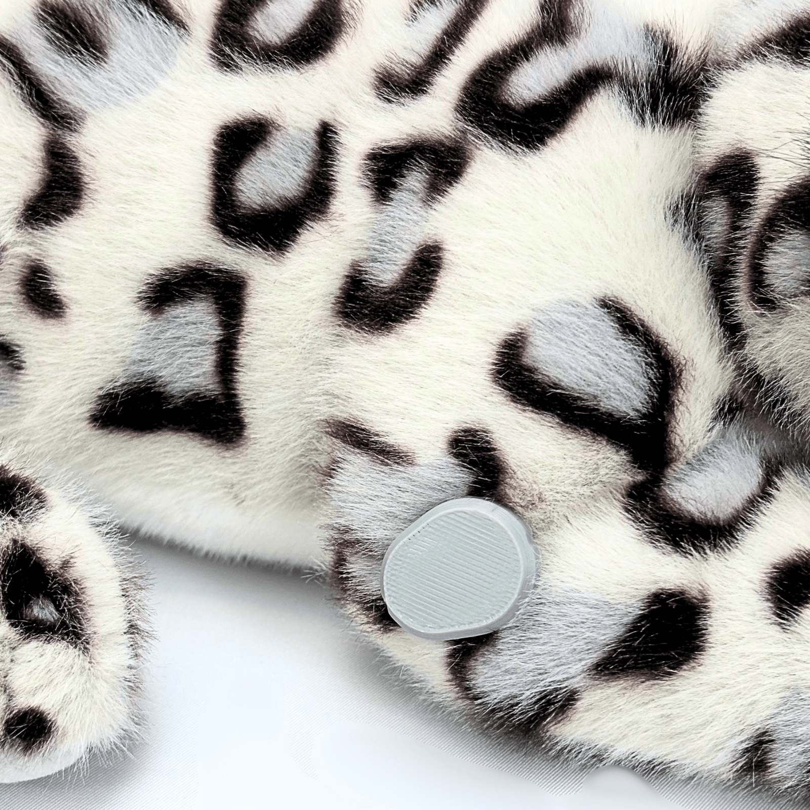 Luna the Leopard for Freestyle Libre 2 diabetes supplies and insulin pumps