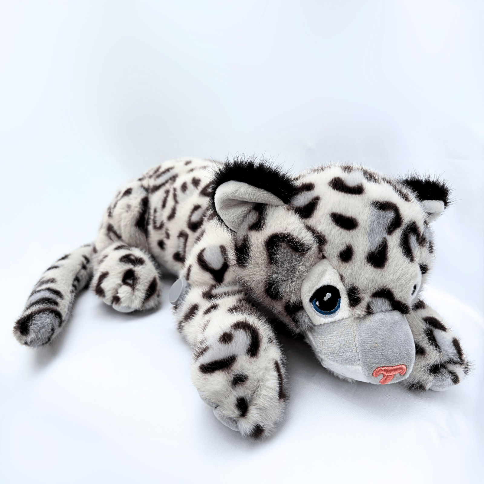 Luna the Leopard for Freestyle Libre 2 diabetes supplies and insulin pumps