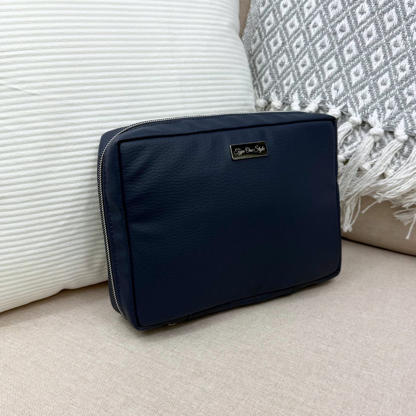 Luxury T1D Essentials Bags for Luxury Navy diabetes supplies and insulin pumps