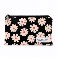Pen Cases for Wild Daisies diabetes supplies and insulin pumps