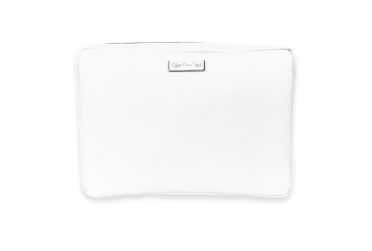 White Luxury T1D Essentials Bag for diabetes supplies and insulin pumps