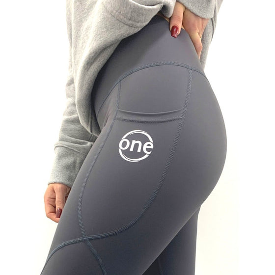 Premium Icon Leggings - Charcoal for S diabetes CGMs and insulin pumps
